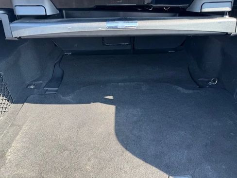 Used 2014 Mercedes-Benz E 350 4MATIC Sedan image 10