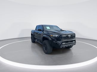 Used 2025 Toyota Tacoma TRD Sport video 2