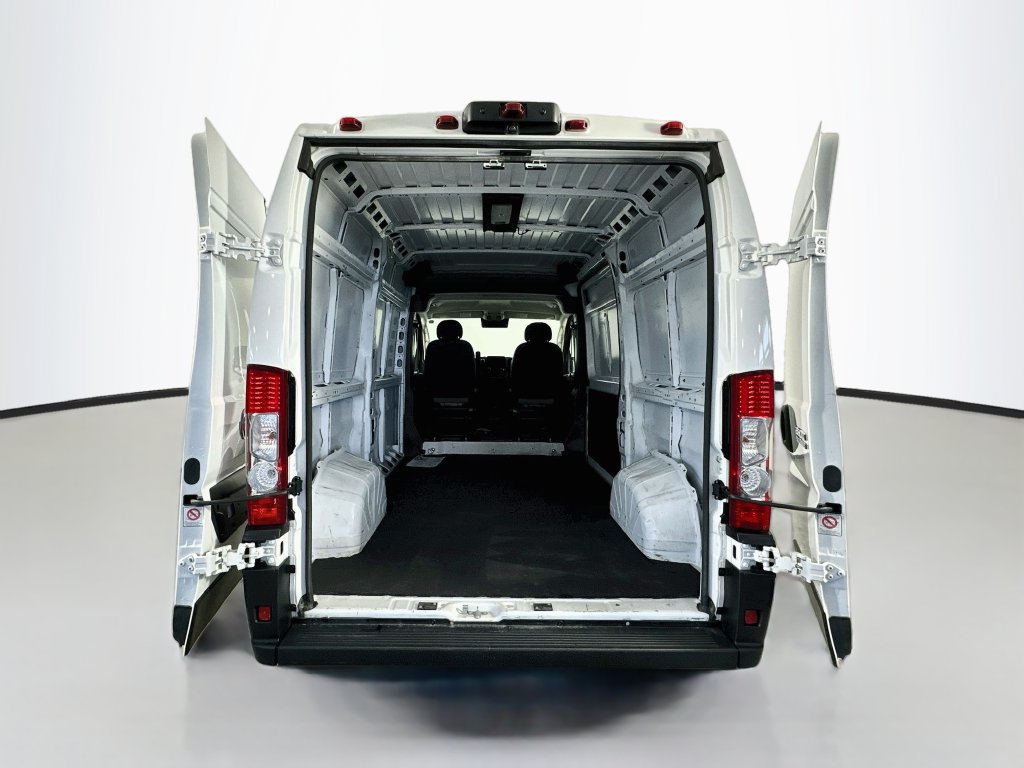 Used 2024 RAM ProMaster 2500 w/ Convenience Group FWD image 27