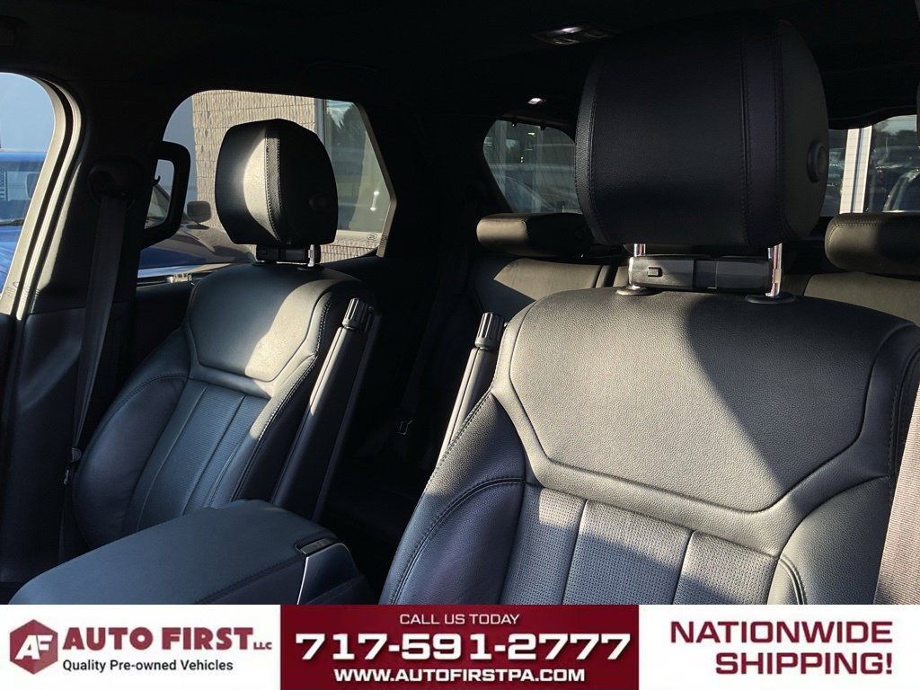 Used 2020 Land Rover Discovery HSE AWD/4WD image 9