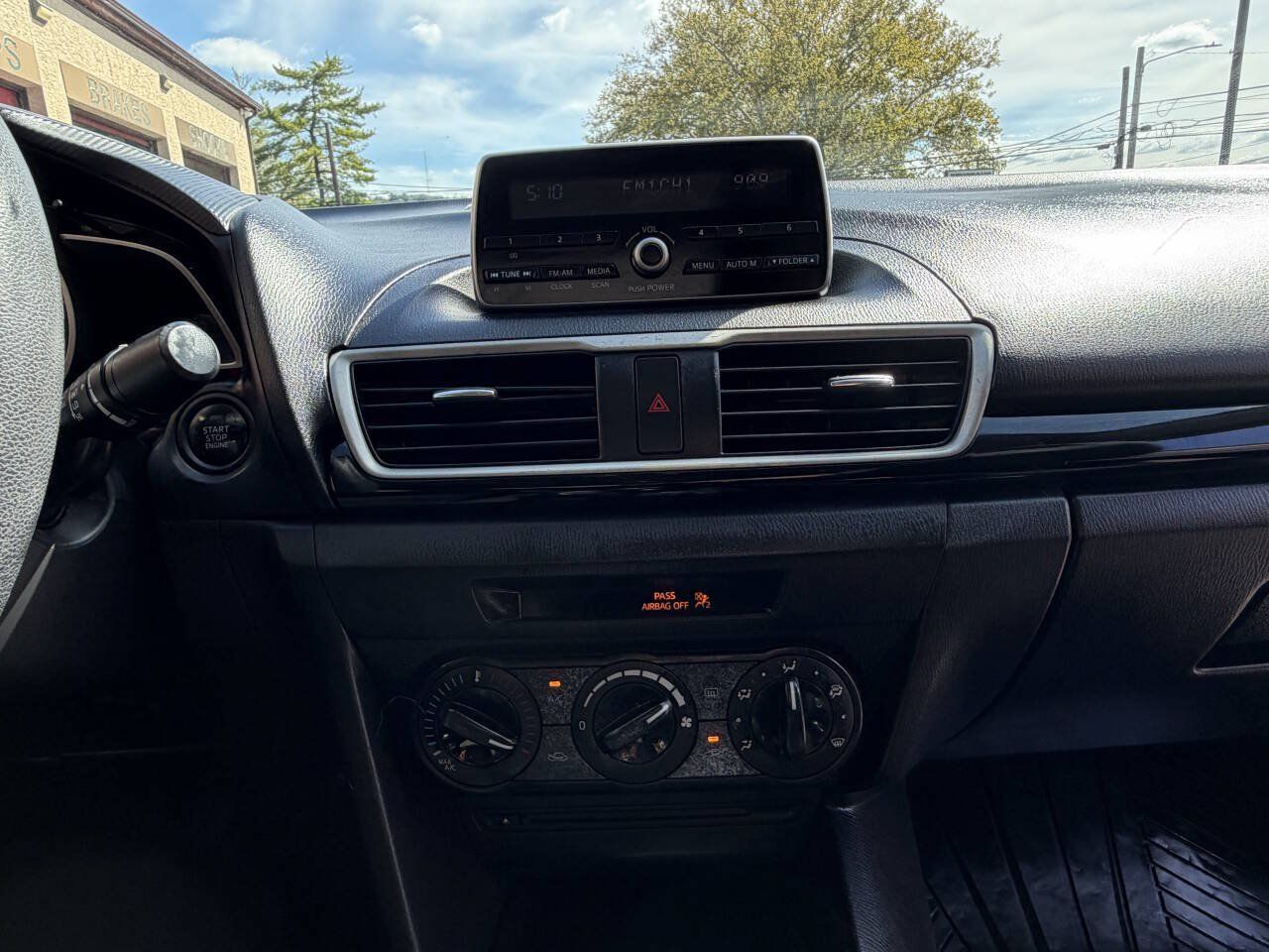 Used 2014 MAZDA MAZDA3 i Sport FWD image 37