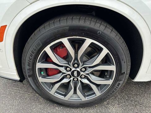 Certified 2023 Cadillac XT6 Sport w/ Technology Package image 34