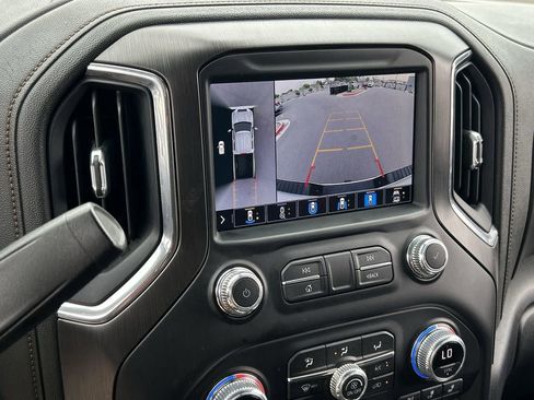 Used 2021 GMC Sierra 2500 AT4 w/ AT4 Premium Plus Package AWD/4WD image 15