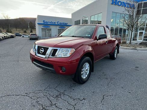 Used 2016 Nissan Frontier SV image 8