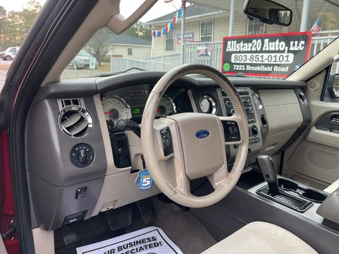 Used 2014 Ford Expedition XLT image 17