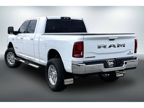 Used 2025 RAM 2500 Laramie w/ Towing Technology Group image 4