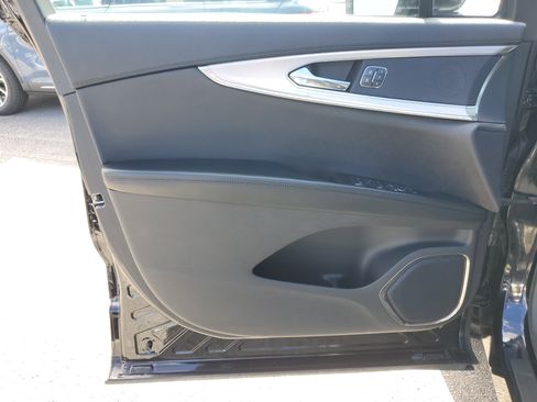 Used 2020 Lincoln Nautilus FWD image 11