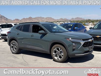 Used 2025 Chevrolet Trax LT