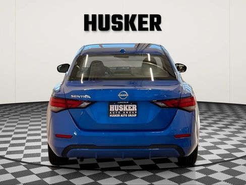 Used 2025 Nissan Sentra SV FWD image 8