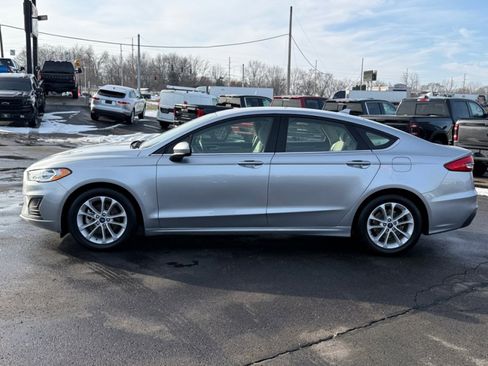 Used 2020 Ford Fusion SE image 5
