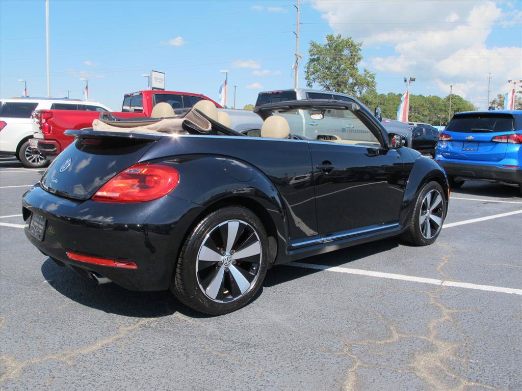 Used 2013 Volkswagen Beetle 2.0T FWD image 3