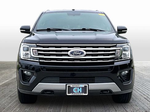 Used 2019 Ford Expedition XLT w/ Equipment Group 201A AWD/4WD image 2