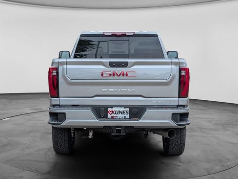 New 2026 GMC Sierra 3500 Denali w/ Denali Reserve Package AWD/4WD image 13