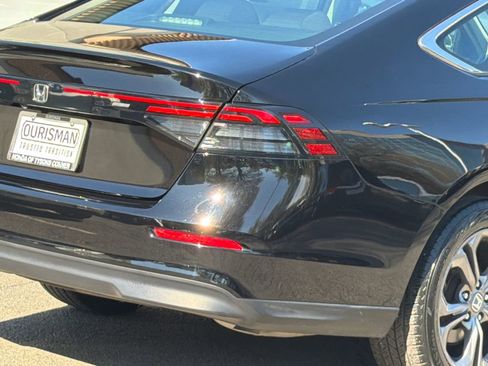 Used 2023 Honda Accord EX image 7