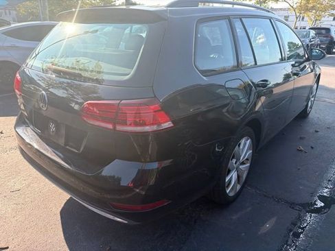Used 2019 Volkswagen Golf SE FWD image 9