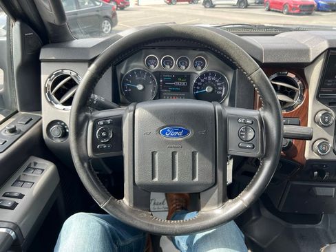 Used 2013 Ford F450 Lariat w/ Lariat Interior Pkg image 31
