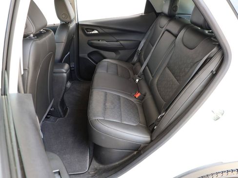 Used 2022 Chevrolet Bolt LT w/ Infotainment Package FWD image 21