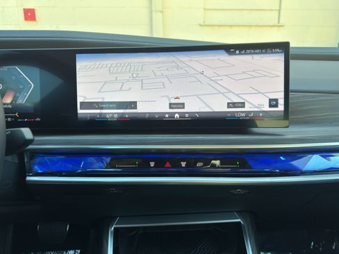 Used 2026 BMW 740i RWD image 26