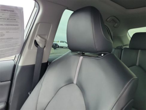 Used 2022 Toyota Camry XSE image 12
