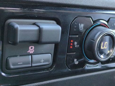 Used 2025 Chevrolet Silverado 2500 High Country w/ Technology Package image 24