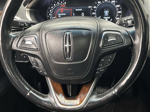 Used 2019 Lincoln MKZ Reserve image 16