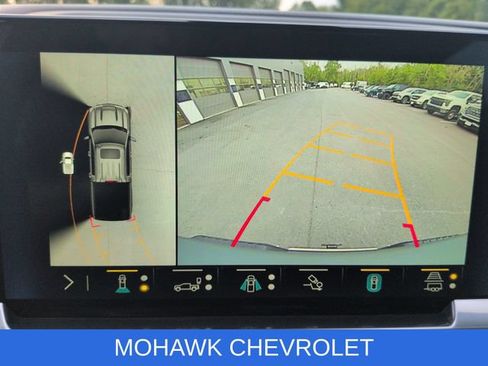 Used 2023 Chevrolet Silverado 1500 LT w/ Safety Package AWD/4WD image 15