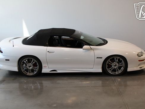 Used 2000 Chevrolet Camaro Z28 image 14