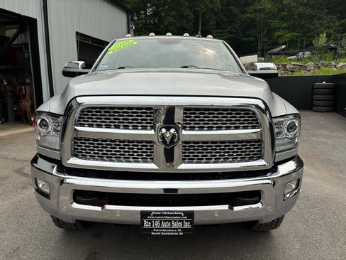 Used 2018 RAM 3500 Laramie w/ Snow Chief Group AWD/4WD image 3