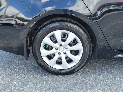 Used 2024 Toyota Corolla LE image 5