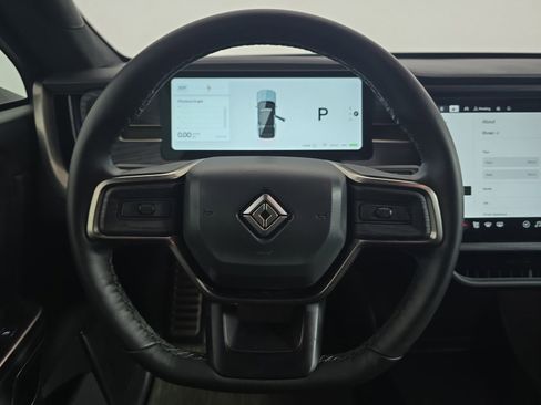 Used 2024 Rivian R1S Adventure AWD/4WD image 28