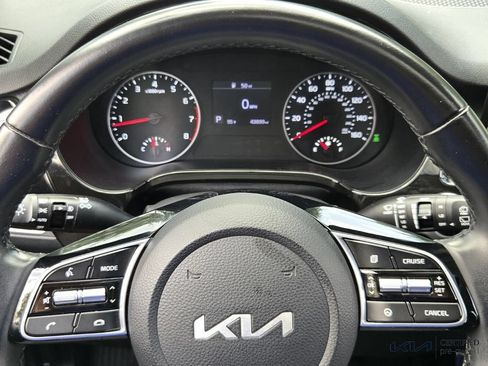 Certified 2022 Kia Seltos EX AWD/4WD image 32