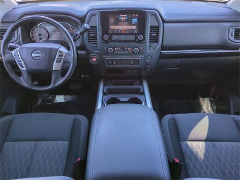 Used 2024 Nissan Titan SV w/ SV Convenience Package image 15