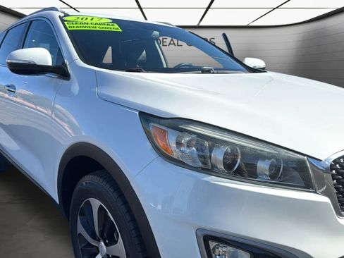 Used 2017 Kia Sorento EX FWD image 21