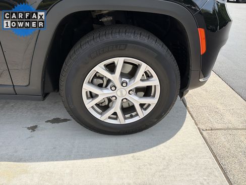 Used 2022 Jeep Grand Cherokee L Limited RWD image 34