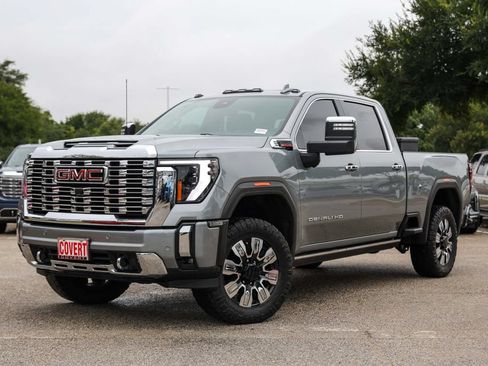 Used 2024 GMC Sierra 2500 Denali w/ Denali Reserve Package AWD/4WD image 1