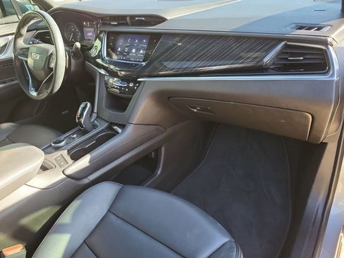 Used 2023 Cadillac XT6 Premium Luxury w/ Technology Package image 30