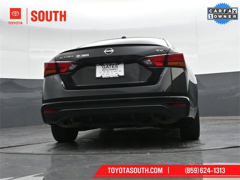 Used 2024 Nissan Altima 2.5 SV image 31