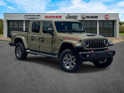 Used 2025 Jeep Gladiator Mojave