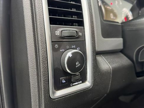 Used 2019 RAM 1500 Big Horn image 35