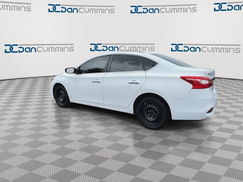 Used 2018 Nissan Sentra S FWD image 6