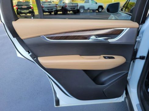 Used 2020 Cadillac XT6 Sport w/ Platinum Package image 13