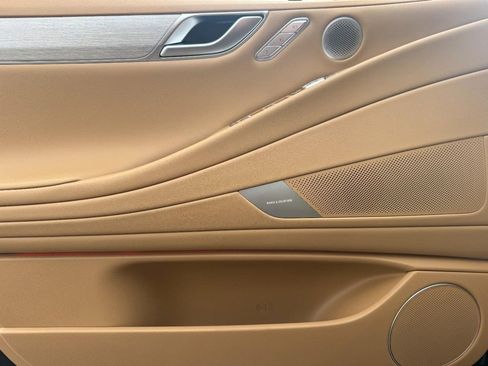 Certified 2025 Genesis G80 2.5T Advanced image 15