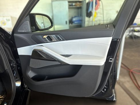 New 2026 BMW X6 M60i w/ Climate Comfort Package image 27