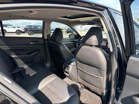 Used 2021 Nissan Altima 2.5 SL FWD image 19