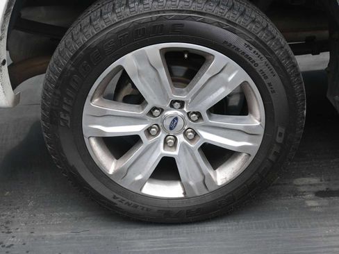 Used 2020 Ford F150 Platinum w/ Equipment Group 701A Luxury image 10