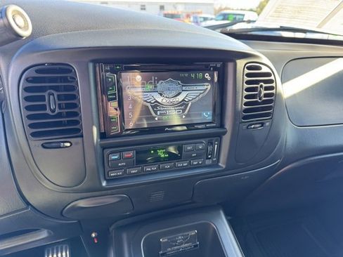 Used 2003 Ford F150 Harley-Davidson image 21