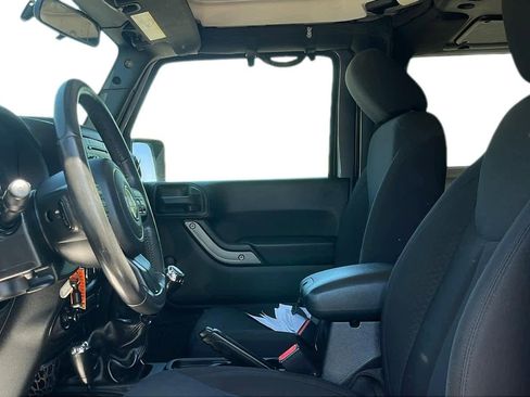 Used 2016 Jeep Wrangler Sport image 10