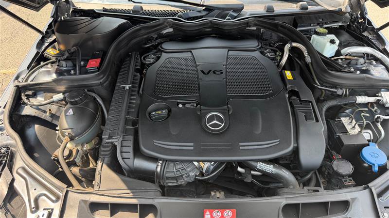 Used 2013 Mercedes-Benz C 300 Luxury 4MATIC Sedan image 8