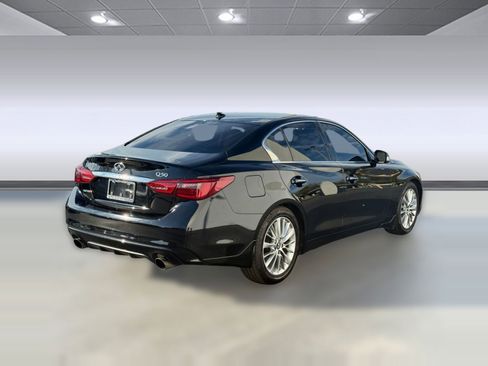 Used 2019 INFINITI Q50 Luxe w/ Essential Package (3.0T Luxe) image 8