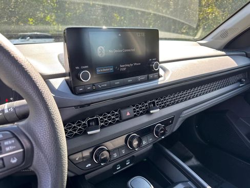 Used 2025 Honda Accord SE image 28